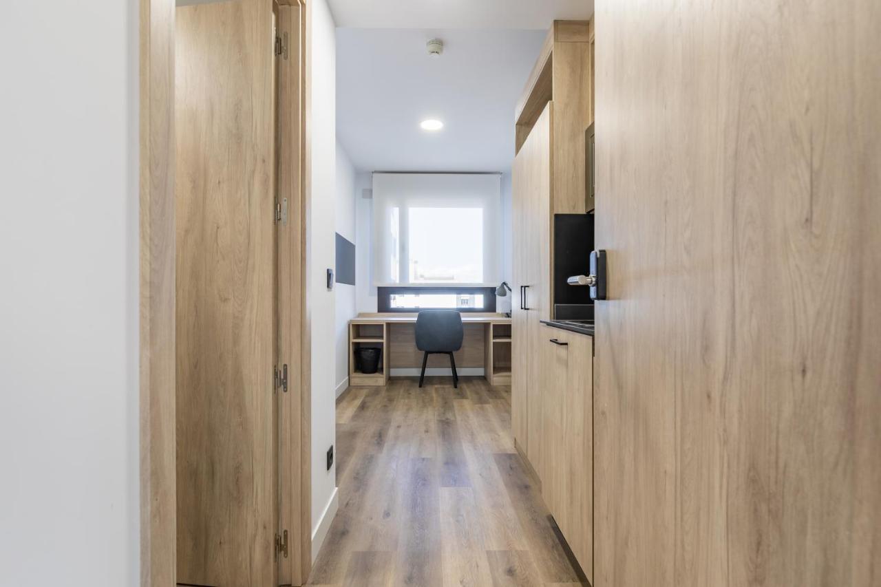 Micampus Xaudaro Student Residence Мадрид Экстерьер фото